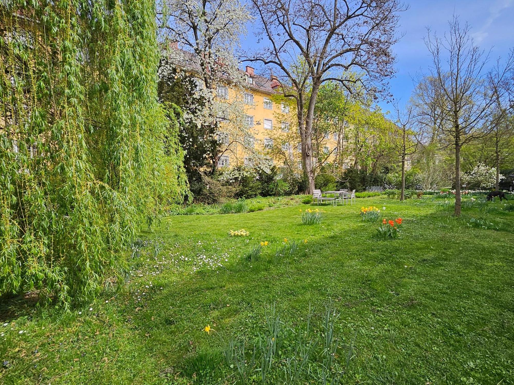 Yellow Flat By Grazrentals With Best Location & Free Parking Buitenkant foto