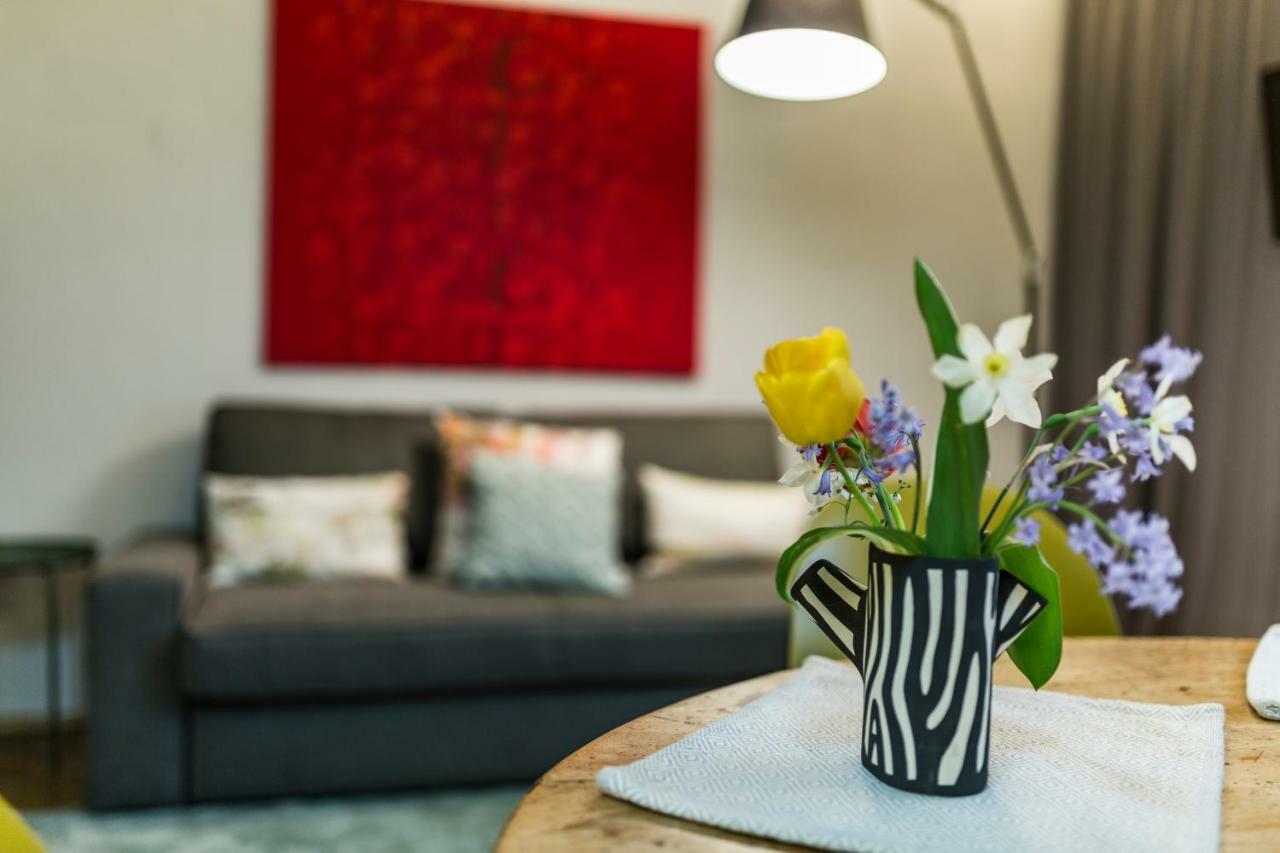 Yellow Flat By Grazrentals With Best Location & Free Parking Buitenkant foto
